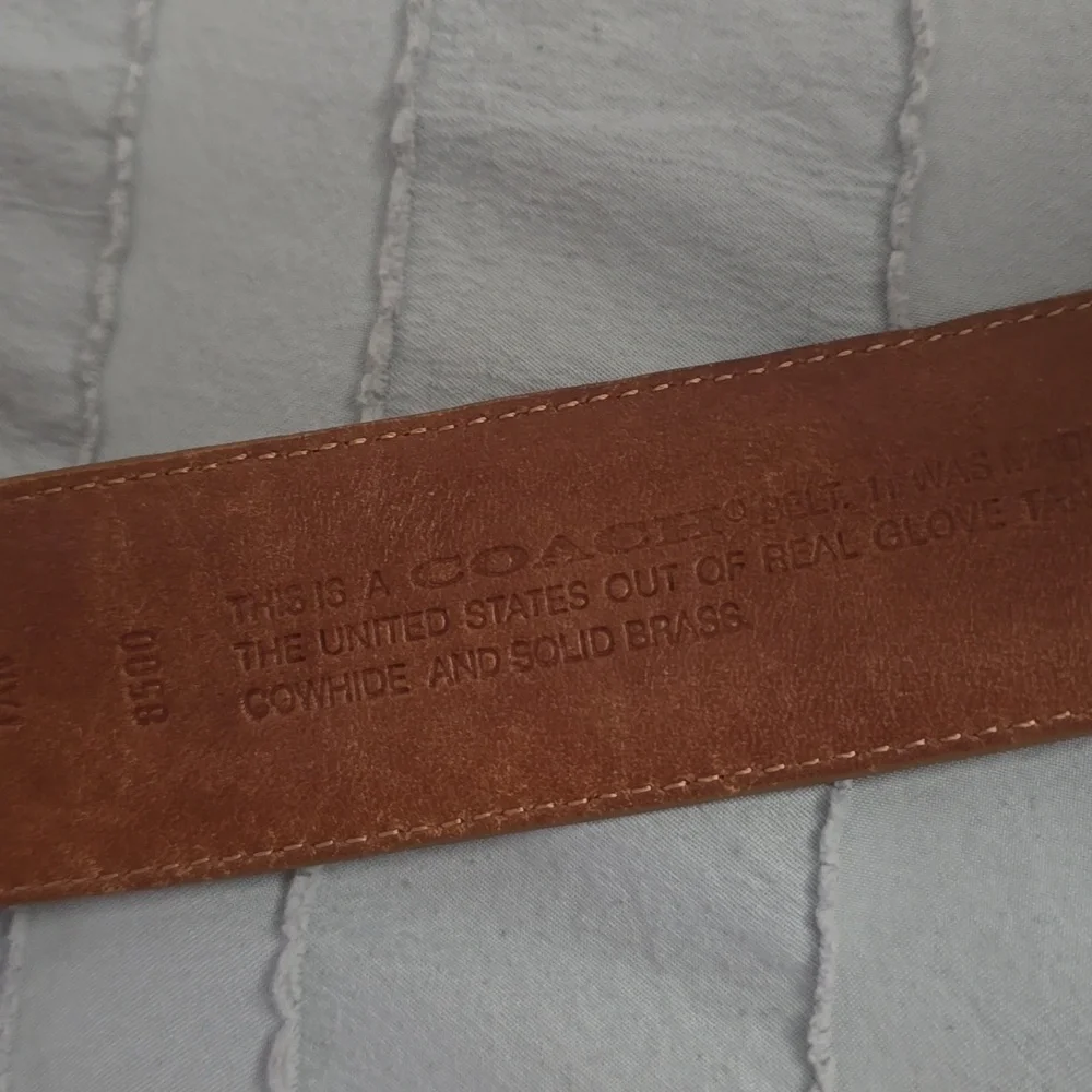 Coach Brown Leather Belt with Gold Buckle - Picture 2 of 7